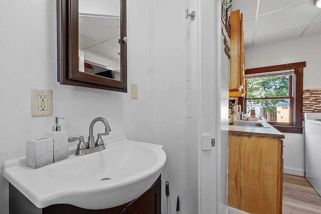 New!! Lovely Unit W/ Private Hot Tub And Patio! لاكونيا المظهر الخارجي الصورة