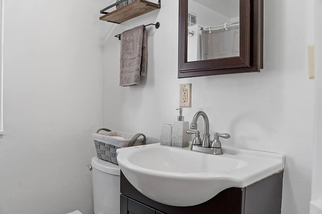 New!! Lovely Unit W/ Private Hot Tub And Patio! لاكونيا المظهر الخارجي الصورة
