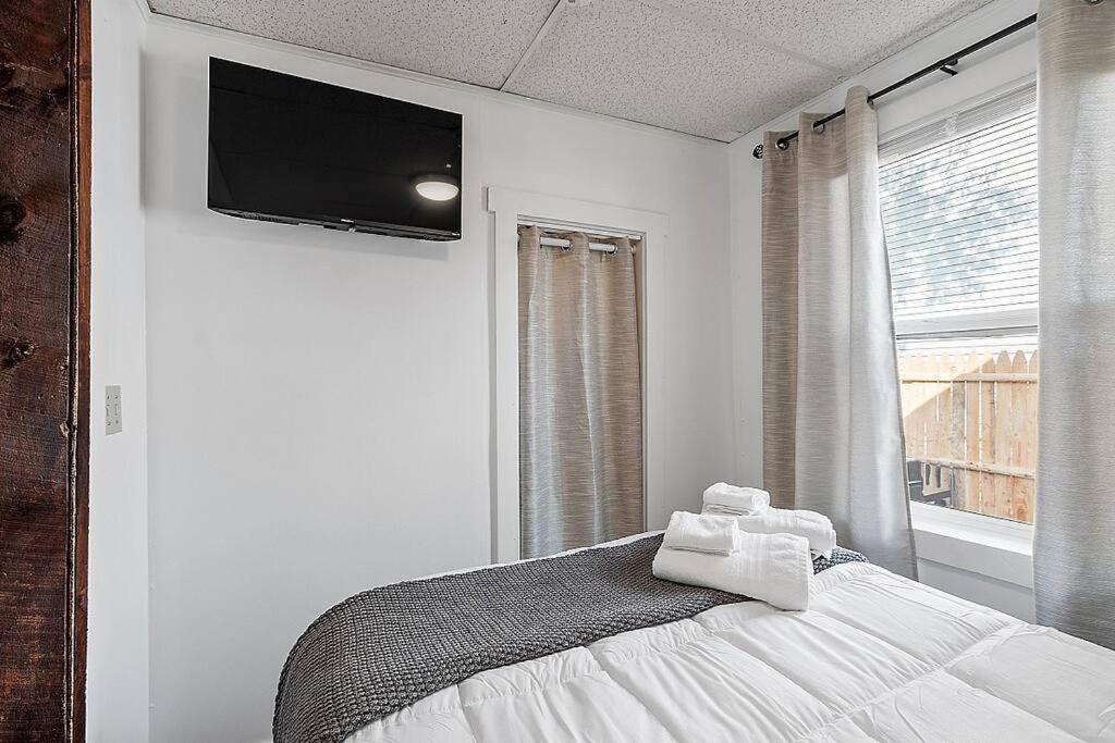 New!! Lovely Unit W/ Private Hot Tub And Patio! لاكونيا المظهر الخارجي الصورة